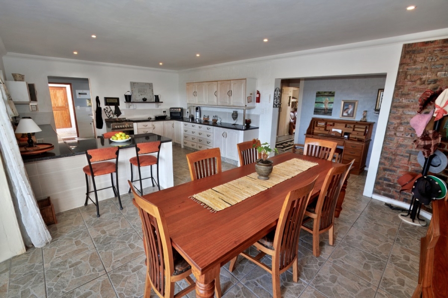 4 Bedroom Property for Sale in Stilbaai Wes Western Cape